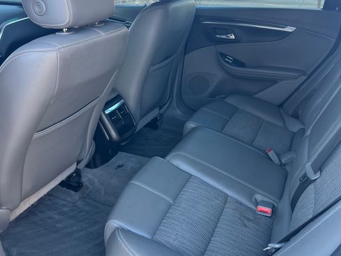 Used 2016 Chevrolet Impala LT image 19