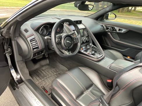 Used 2015 Jaguar F-TYPE R RWD image 12