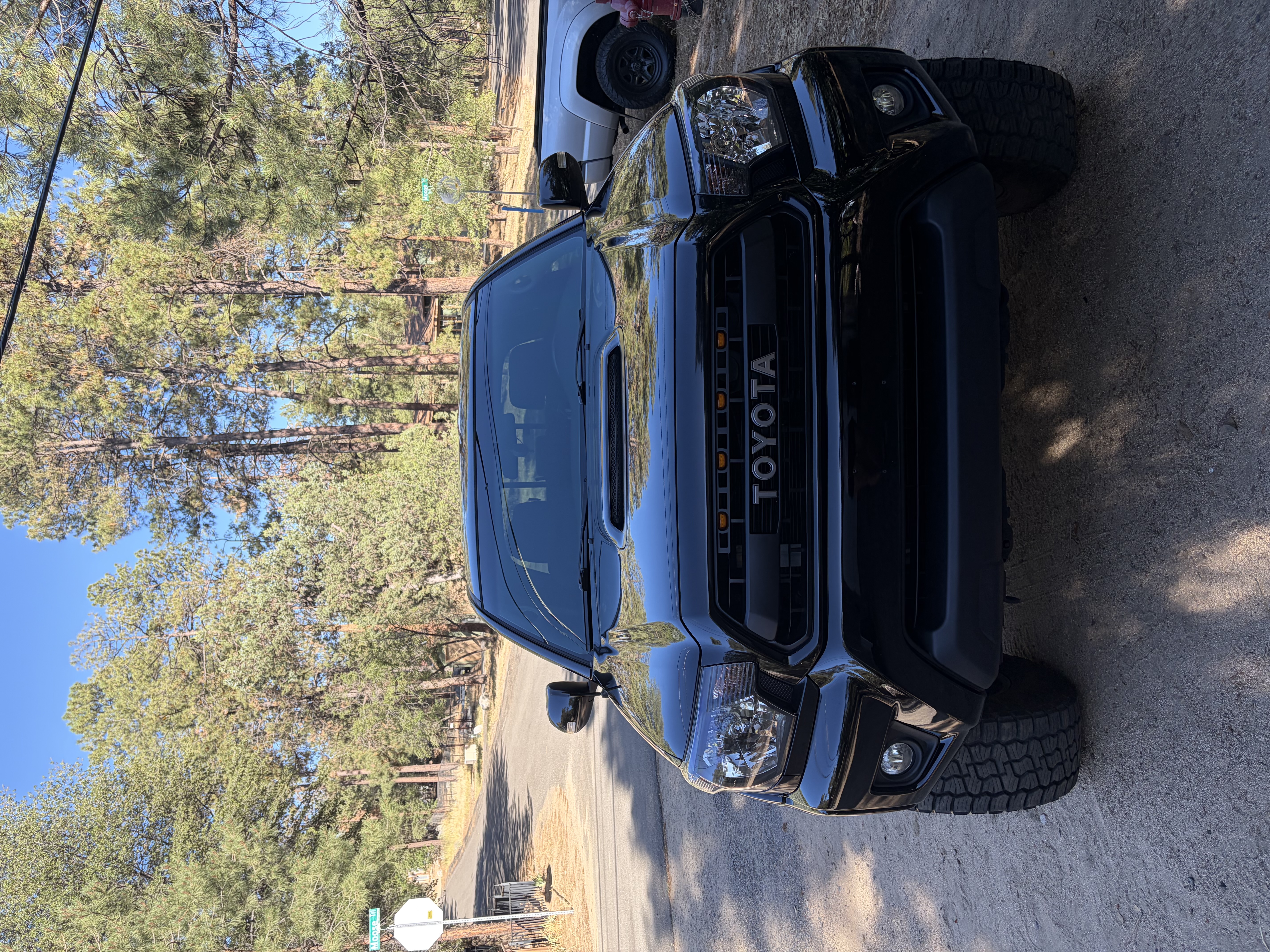 Used 2015 Toyota Tacoma PreRunner w/ TRD Sport Package RWD image 9