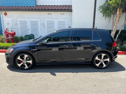 Used 2017 Volkswagen GTI SE