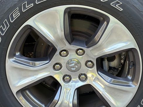 Used 2021 RAM 1500 Laramie AWD/4WD image 20