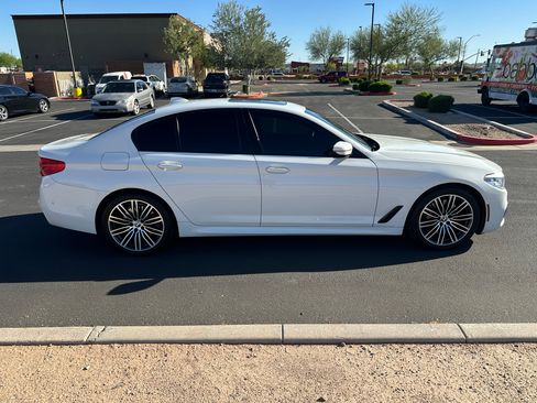 Used 2020 BMW 530i w/ M Sport Package image 4