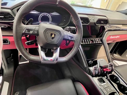 Used 2024 Lamborghini Urus S AWD/4WD image 20