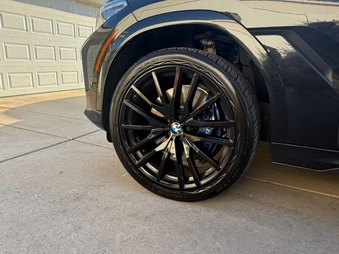 Used 2021 BMW X6 M50i w/ Executive Package AWD/4WD image 15