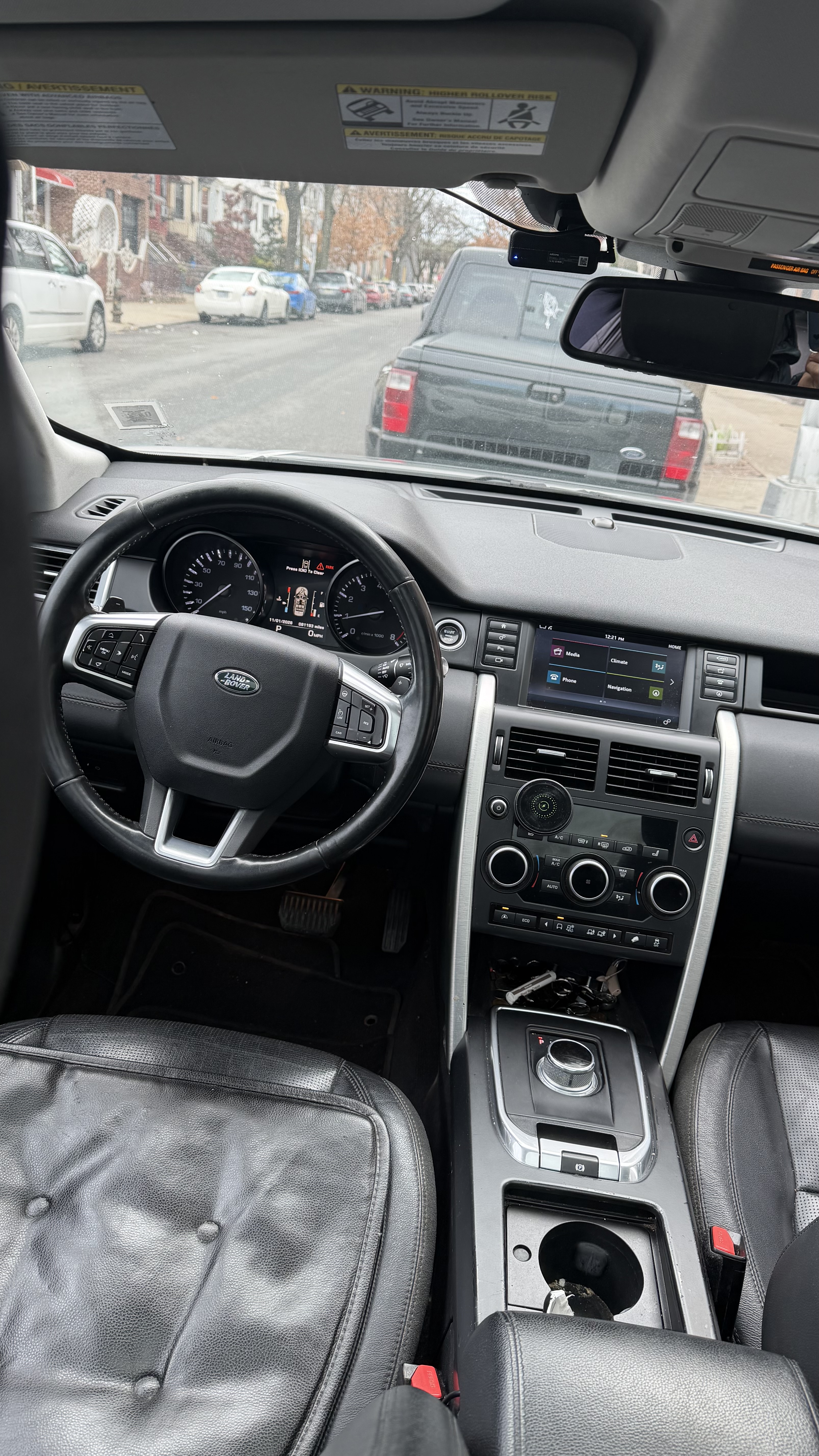 Used 2016 Land Rover Discovery Sport HSE AWD/4WD image 10