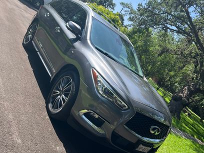 Used 2019 INFINITI QX60 Luxe w/ Sensory Package