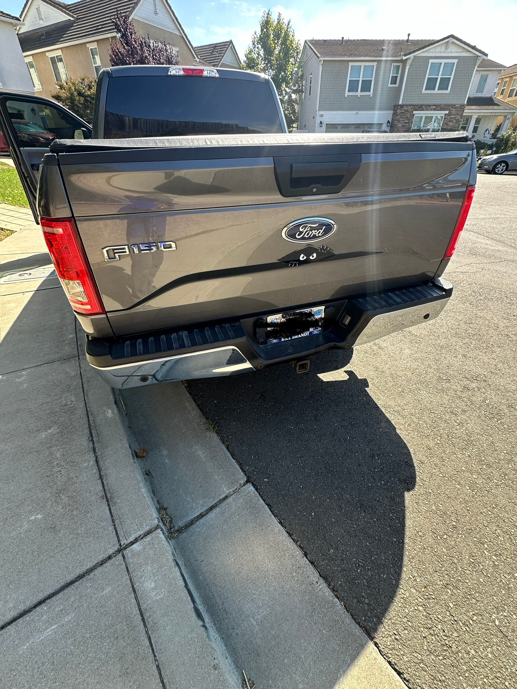 Used 2015 Ford F150 XLT w/ Equipment Group 301A Mid AWD/4WD image 4