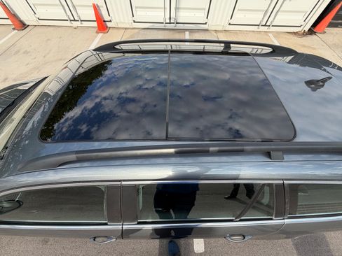 Used 2011 Volkswagen Jetta TDI FWD image 9