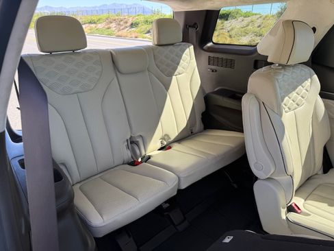 Used 2021 Hyundai Palisade Calligraphy w/ Cargo Package image 18