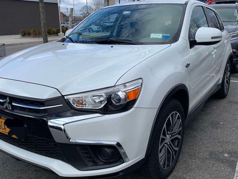 Used 2018 Mitsubishi Outlander Sport ES image 4