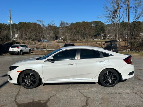 Used 2020 Honda Civic Sport image 2