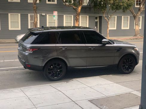 Used 2015 Land Rover Range Rover Sport HSE image 1