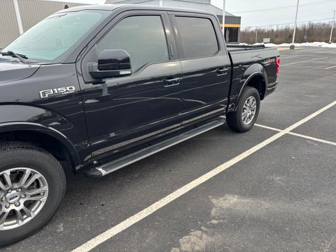 Used 2019 Ford F150 Lariat image 10