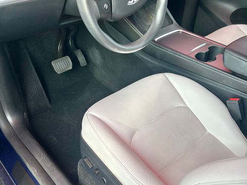 Used 2024 Tesla Model Y Long Range image 18