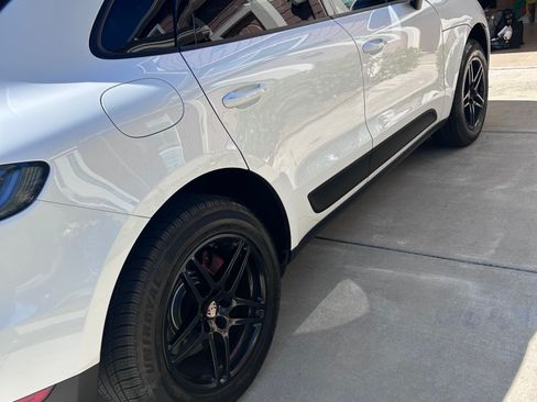 Used 2020 Porsche Macan image 14