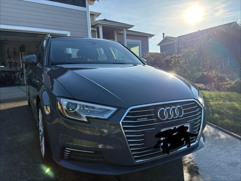 Used 2018 Audi A3 e-tron Premium w/ Sport Package image 5