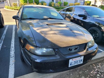 Used 2001 Ford Mustang Coupe
