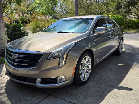 Used 2019 Cadillac XTS Luxury image 1