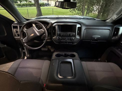 Used 2018 Chevrolet Silverado 1500 LT w/ LT Eassist Package image 6
