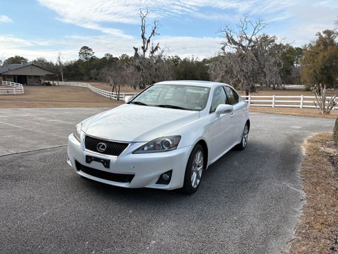 Used 2013 Lexus IS 250 AWD w/ Premium Pkg image 10