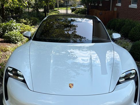 Used 2020 Porsche Taycan AWD/4WD image 2
