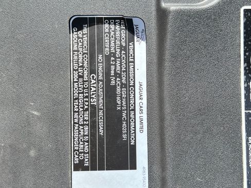 Used 2004 Jaguar XJ8 image 21