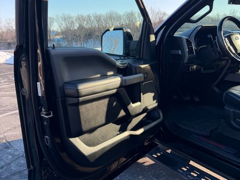 Used 2018 Ford F150 Raptor w/ Equipment Group 802A Luxury image 10