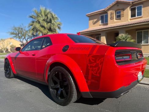 Used 2018 Dodge Challenger SRT Demon RWD image 2