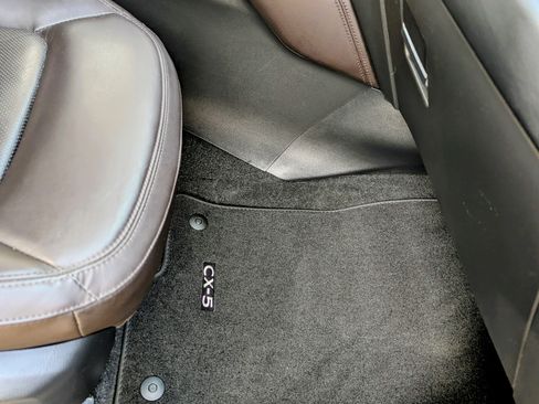 Used 2023 MAZDA CX-5 Signature image 23