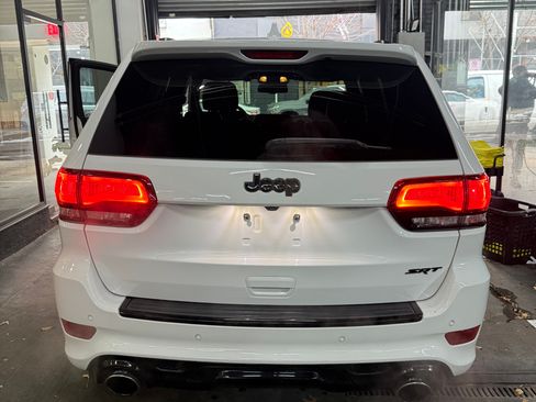 Used 2015 Jeep Grand Cherokee SRT w/ Quick Order Package 26J image 9