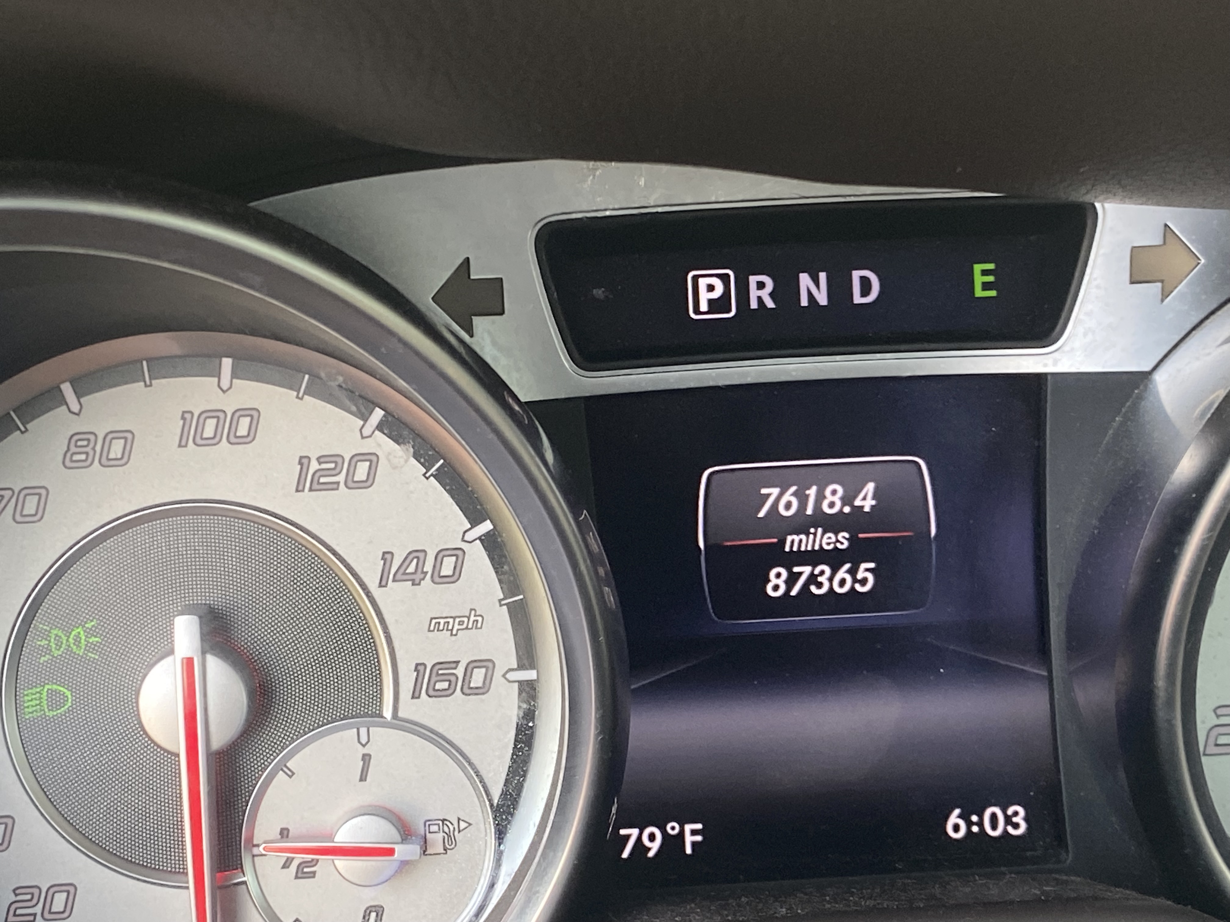 Used 2015 Mercedes-Benz SL 550 image 10
