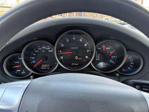 Used 2005 Porsche 911 Carrera image 14
