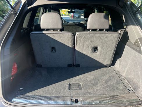 Used 2017 Audi Q7 3.0T Premium Plus w/ Premium Plus Package image 8