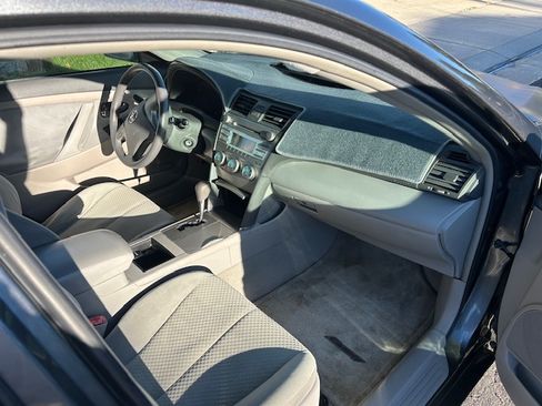 Used 2009 Toyota Camry LE image 23