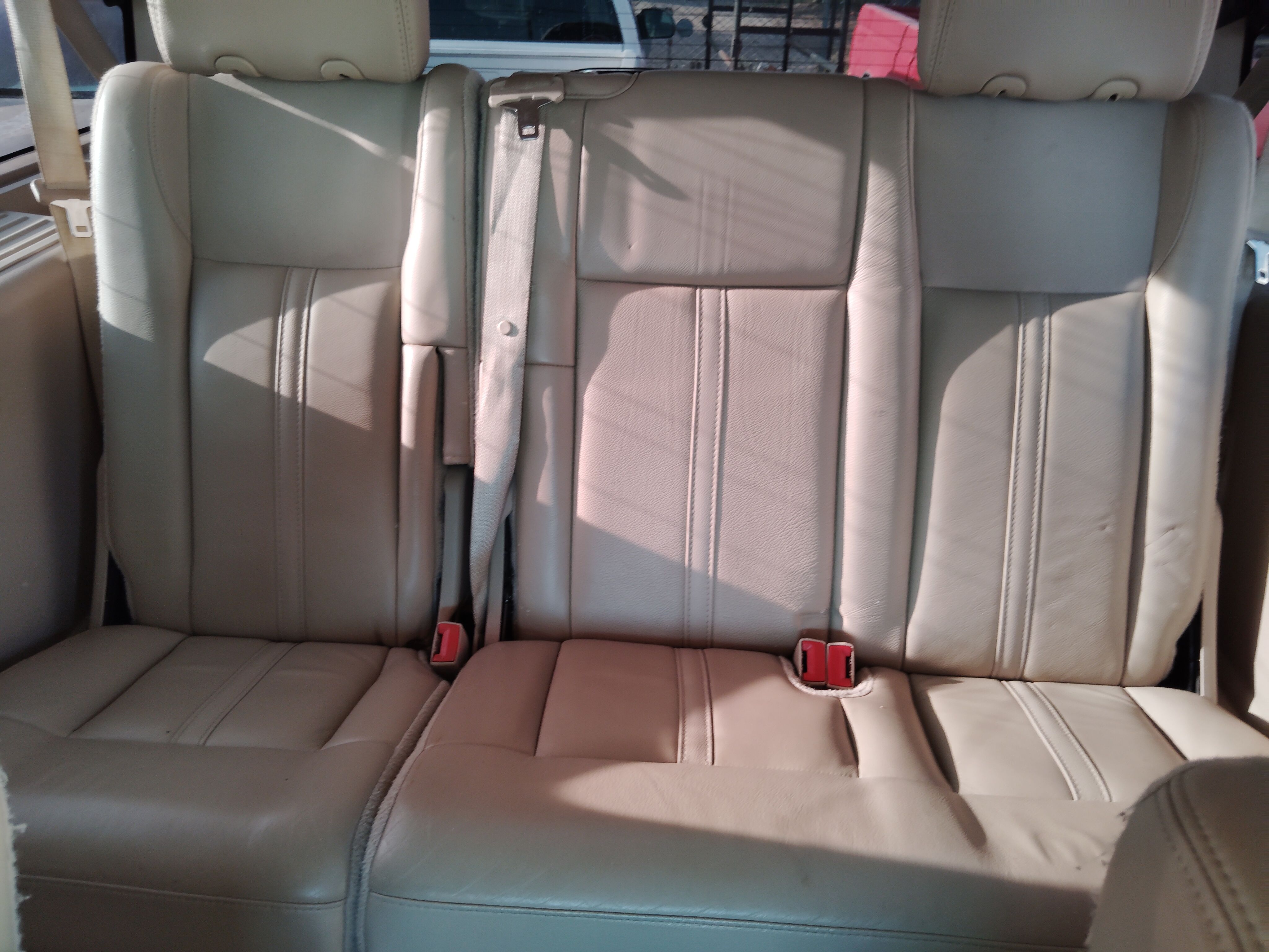Used 2017 Lincoln Navigator L Reserve AWD/4WD image 2