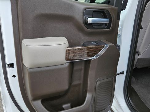 Used 2020 GMC Sierra 1500 SLE w/ SLE Value Package image 15