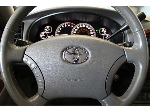 Used 2006 Toyota Sequoia Limited image 9