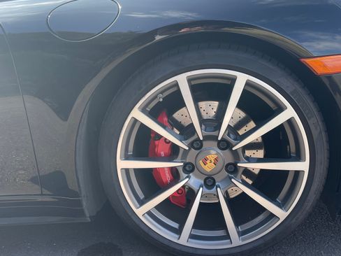 Used 2015 Porsche 911 Targa 4S AWD/4WD image 28
