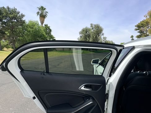 Used 2019 Mercedes-Benz GLA 250 4MATIC image 20