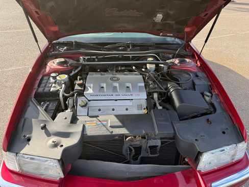 Used 2002 Cadillac Eldorado ESC w/ Preffered Equipment Group image 8