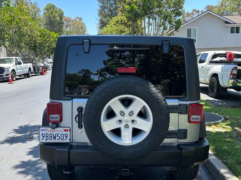 Used 2018 Jeep Wrangler Unlimited Sport S image 5