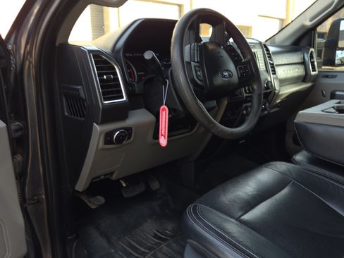 Used 2018 Ford F250 XLT image 6