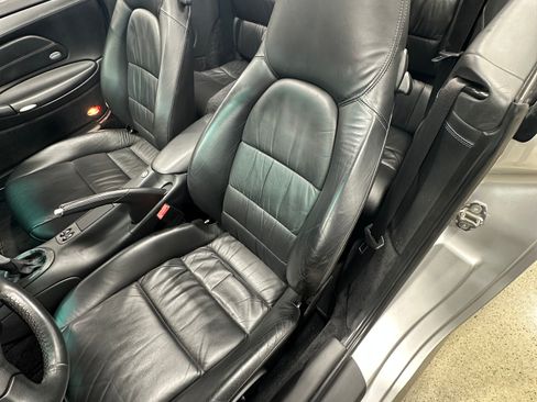 Used 2004 Porsche 911 Turbo image 9