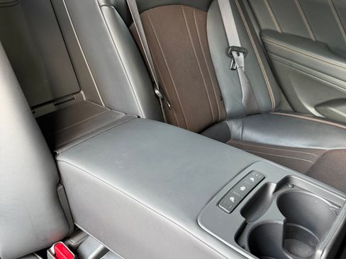 Used 2018 Genesis G80 3.3T Sport AWD/4WD image 11
