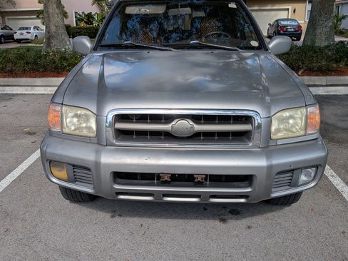 Used 1999 Nissan Pathfinder LE image 6
