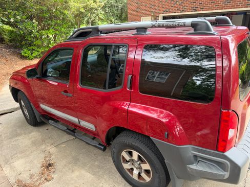 Used 2011 Nissan Xterra PRO-4X w/ Pro-4x Leather Pkg AWD/4WD image 4