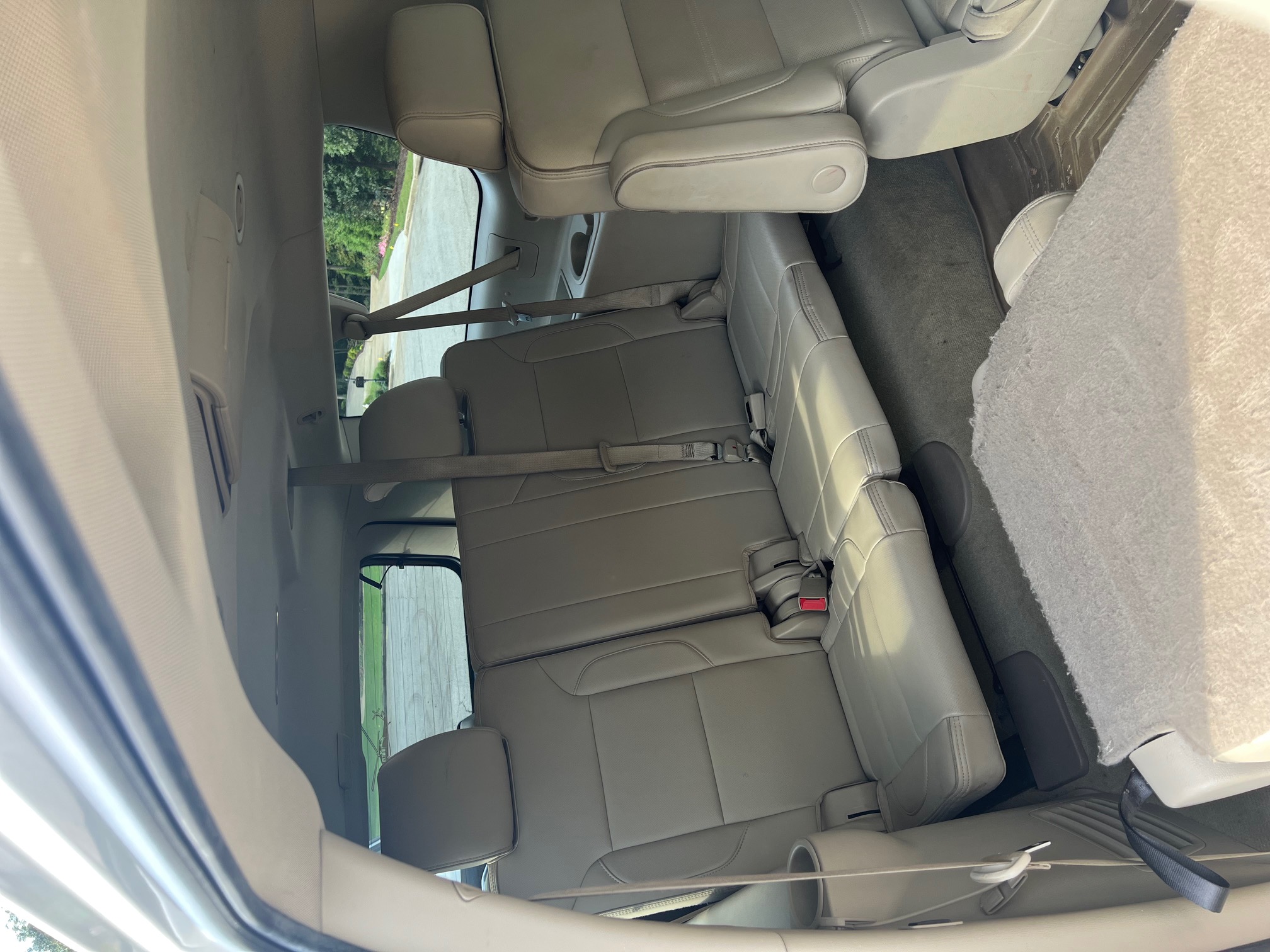 Used 2017 GMC Yukon XL Denali w/ Open Road Package AWD/4WD image 8