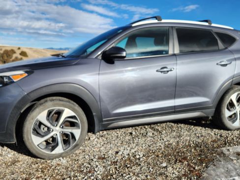 Used 2016 Hyundai Tucson Sport image 1