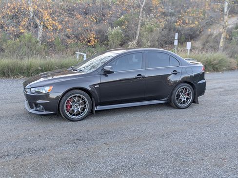 Used 2014 Mitsubishi Lancer Evolution MR image 2