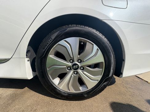 Used 2015 Hyundai Sonata Limited w/ Option Group 02 image 17